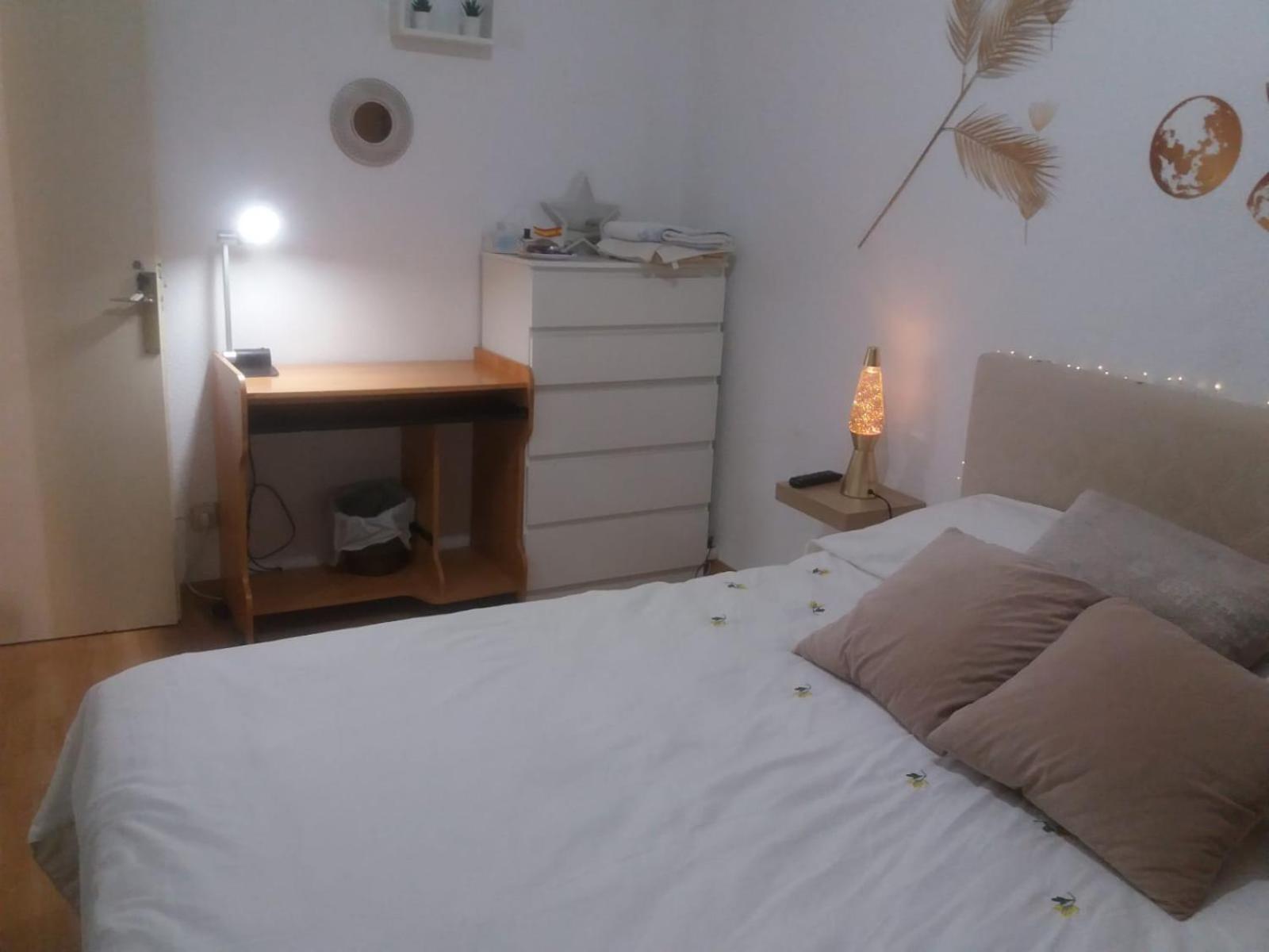 Habitación Cookie En Chamberí Quarto em Acomodações Particulares *